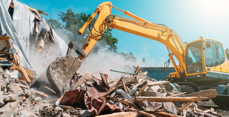 Skip Hire for Construction and Building Waste: Key Considerations for Contractors