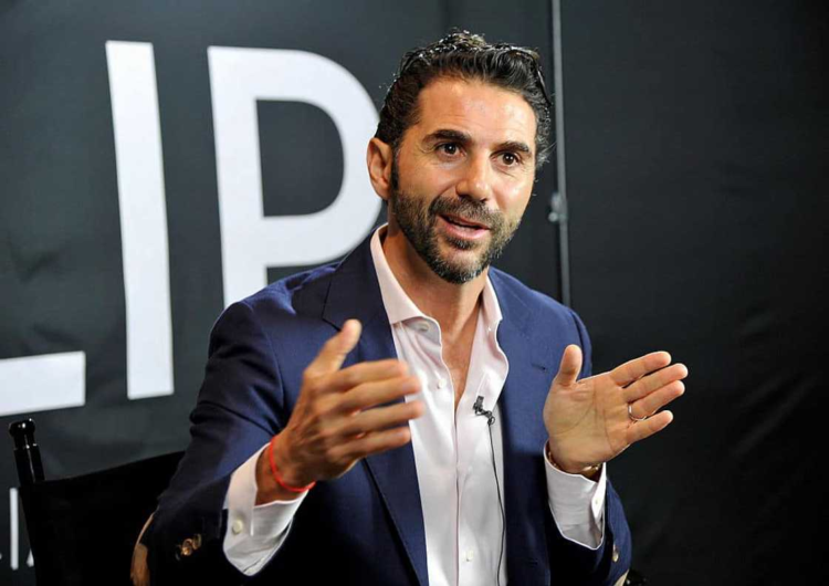 Early Life and Family Roots