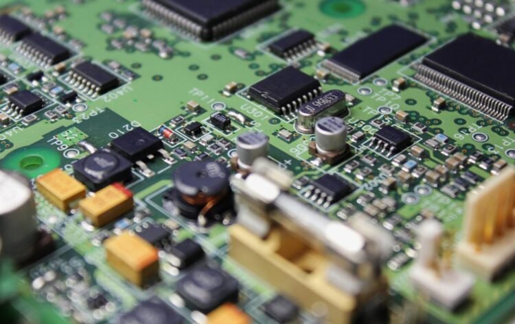 Choosing the Right High Frequency PCB Supplier in a Market That Demands Precision