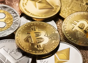 Why Experience Now Matters More Than Hype in Crypto Journalism