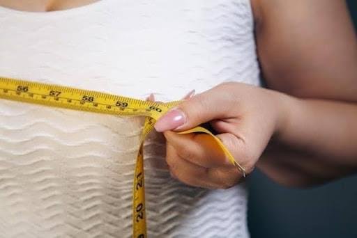 5 Crucial Factors to Consider When Choosing Your Breast Implant Size